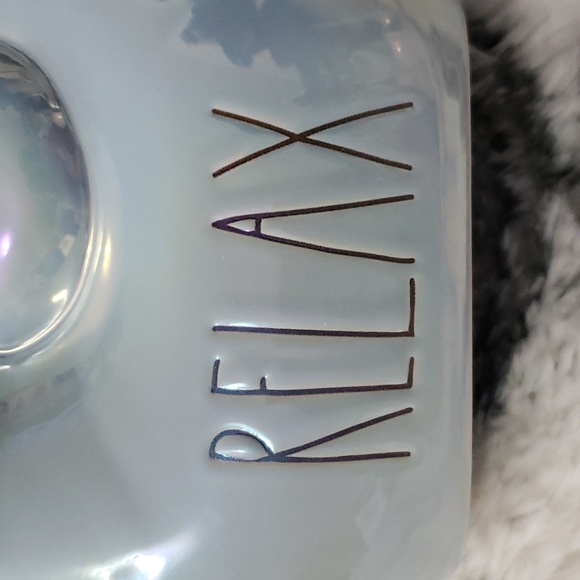 Rae Dunn Shell - Picture 2 of 8